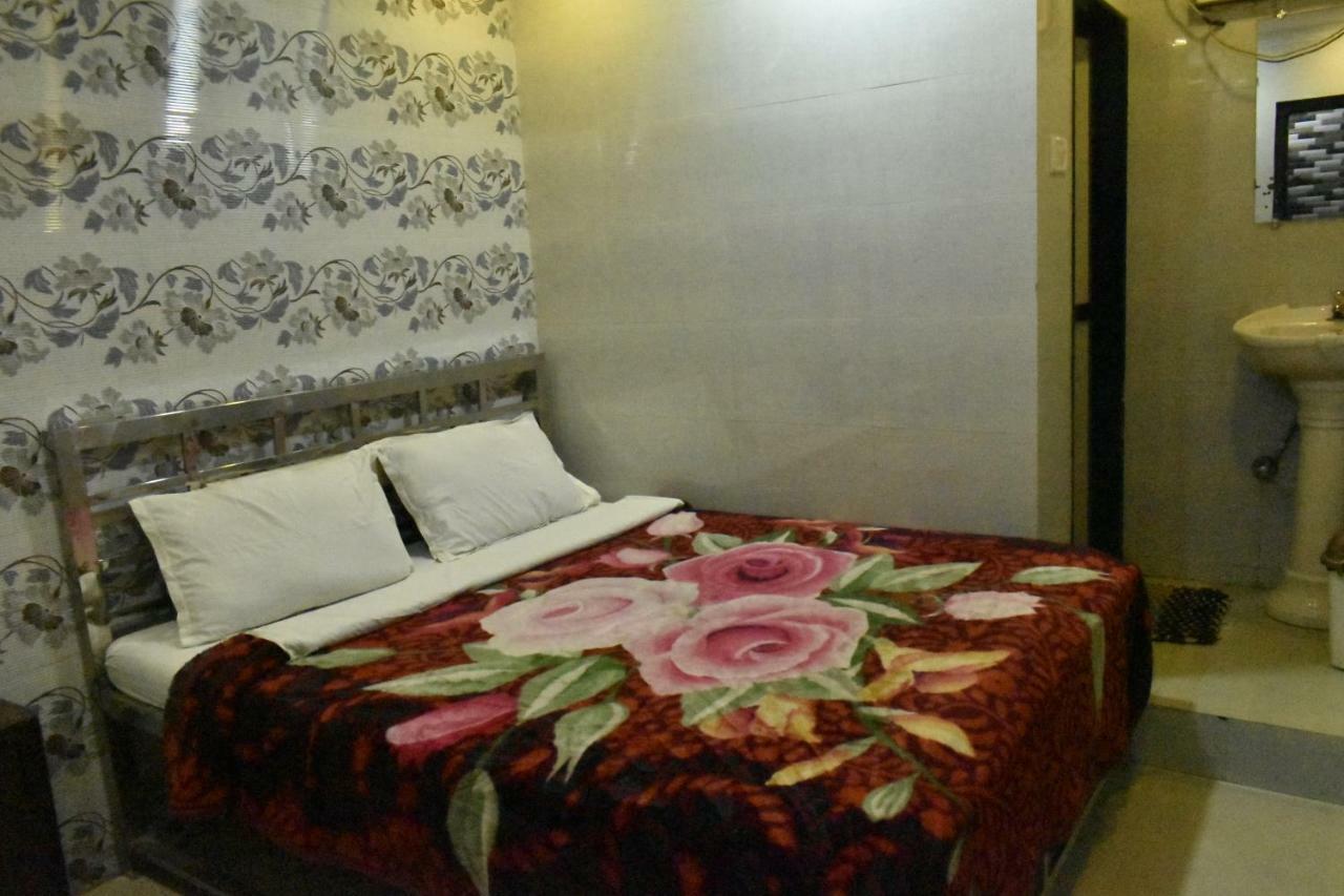 Hotel National Bombay Exterior foto